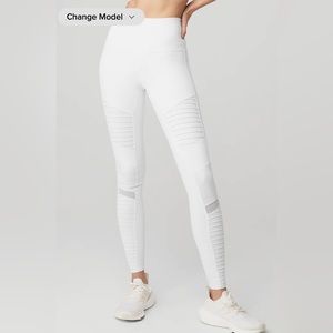 ALO YOGA WHITE LEGGINGS
